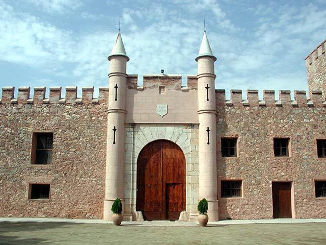 Masia De San Juan - Castillo Con Piscina En Plena Sierra Calderona Segorbe Exterior photo